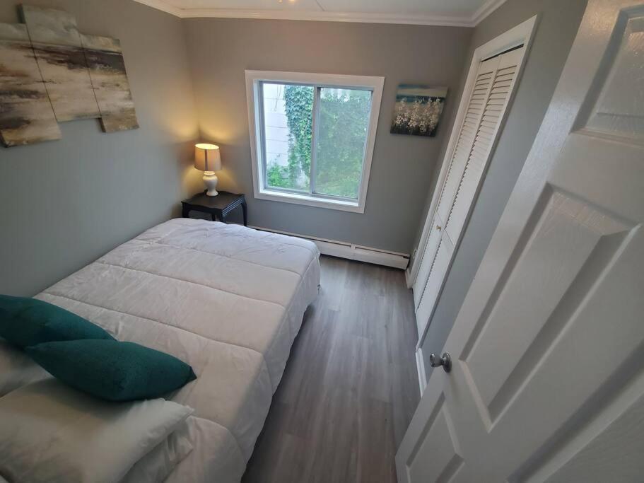Beachy Bay Breeze Bungalow 2Br With Parking And Close To Many Amenities. 西黑文 外观 照片