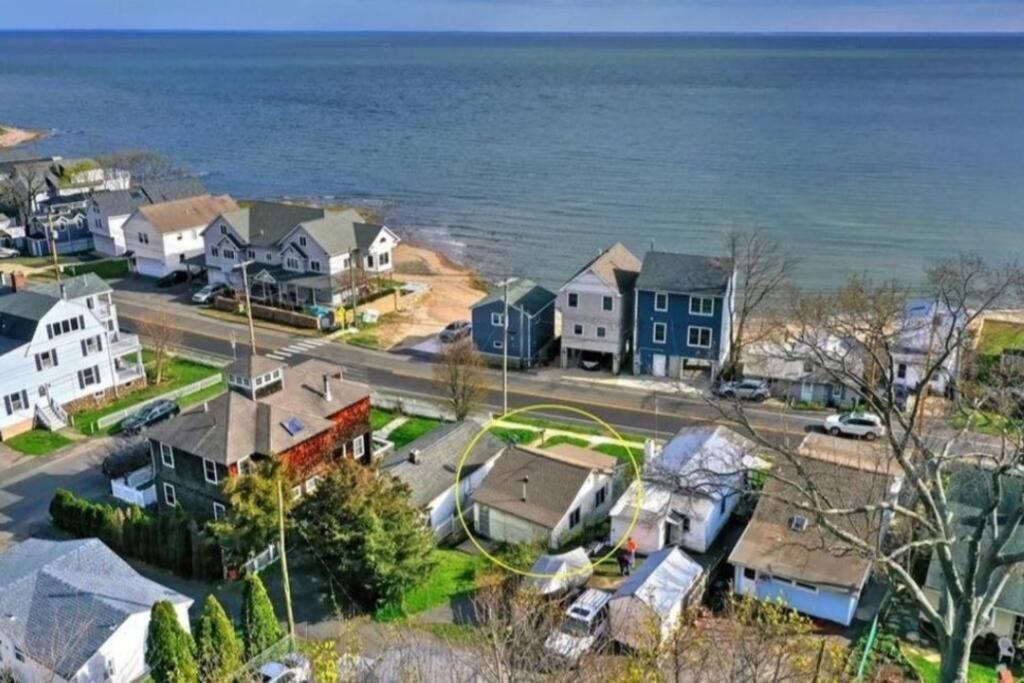 Beachy Bay Breeze Bungalow 2Br With Parking And Close To Many Amenities. 西黑文 外观 照片